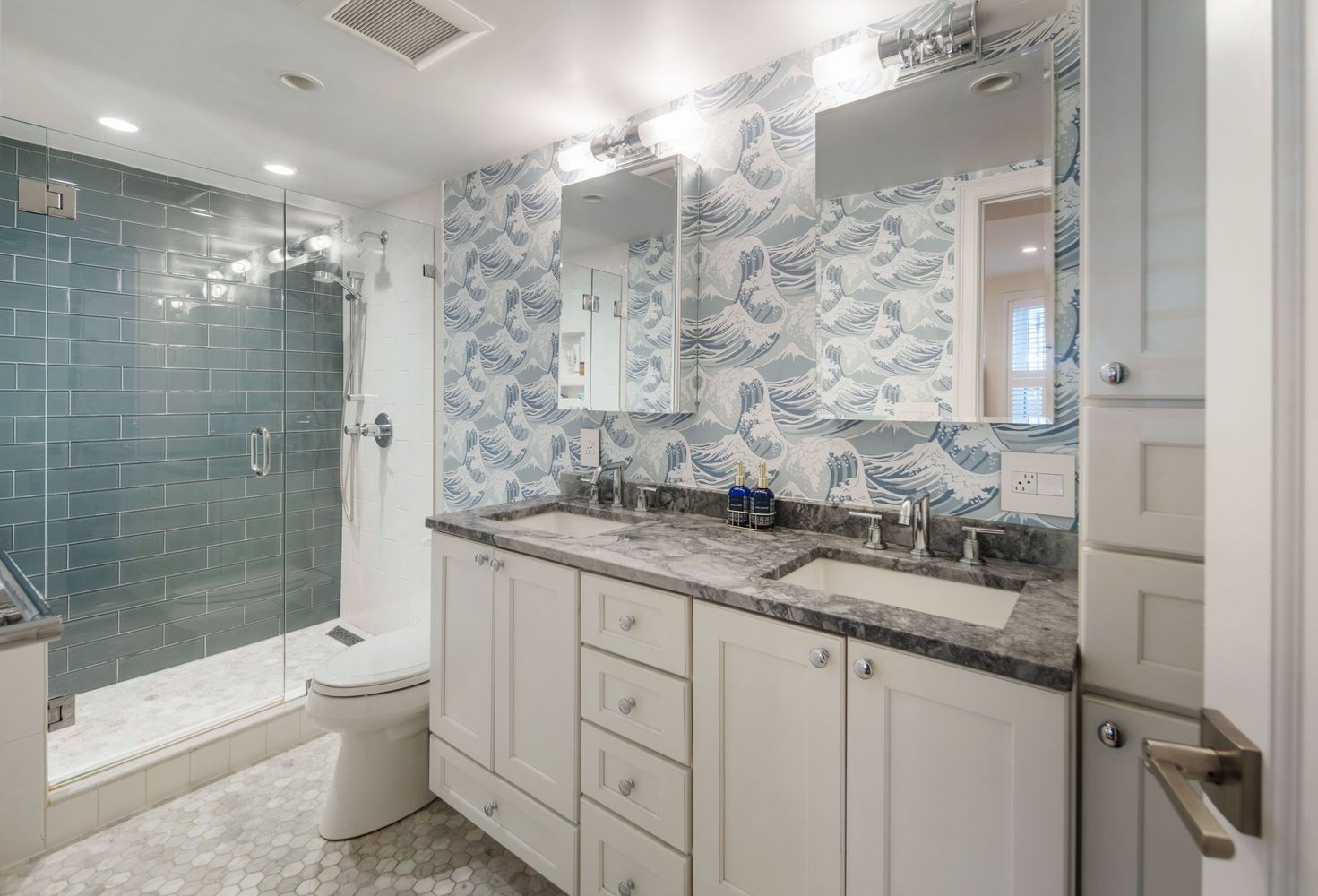 38 Rutland Sq # 1 Property Photo 13