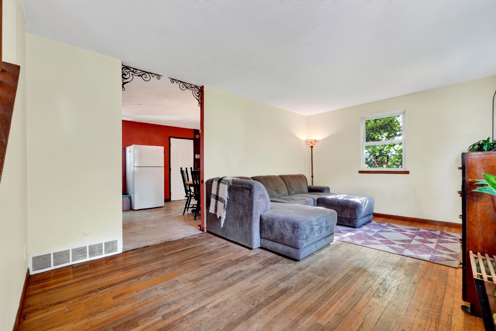 203 Lakeview Ave Property Photo 2