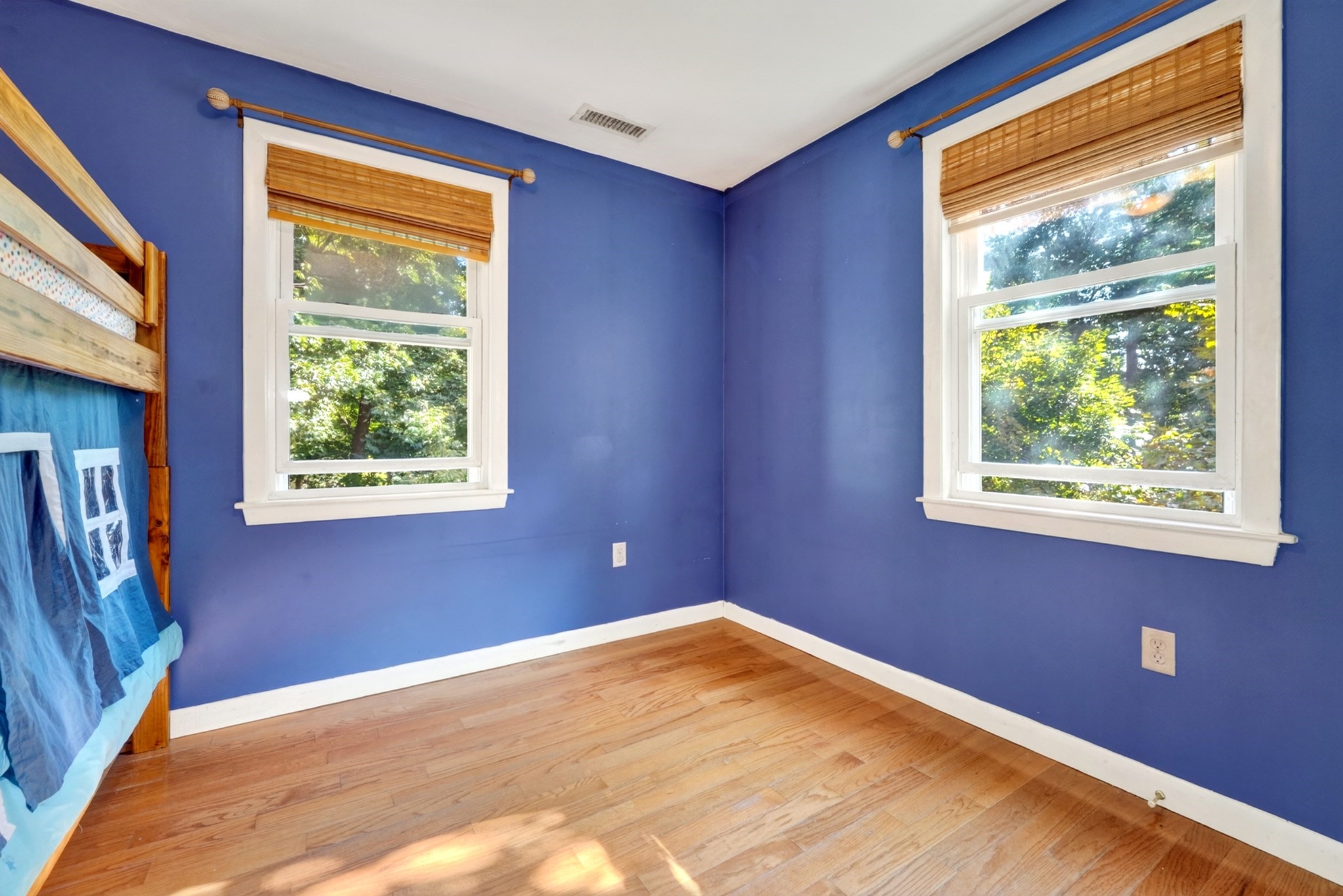203 Lakeview Ave Property Photo 10