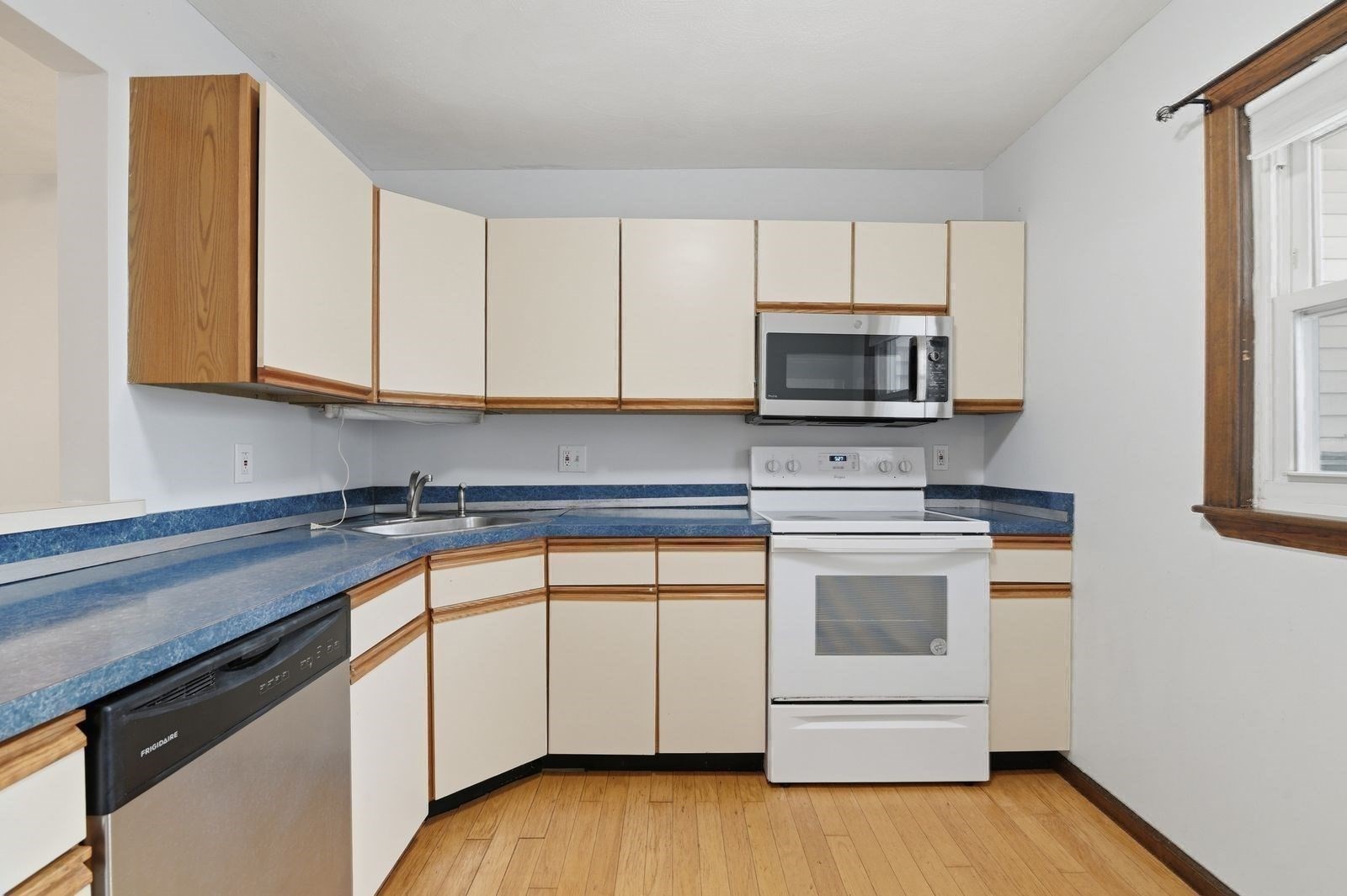 279 Farrington St # 1 Property Photo 12