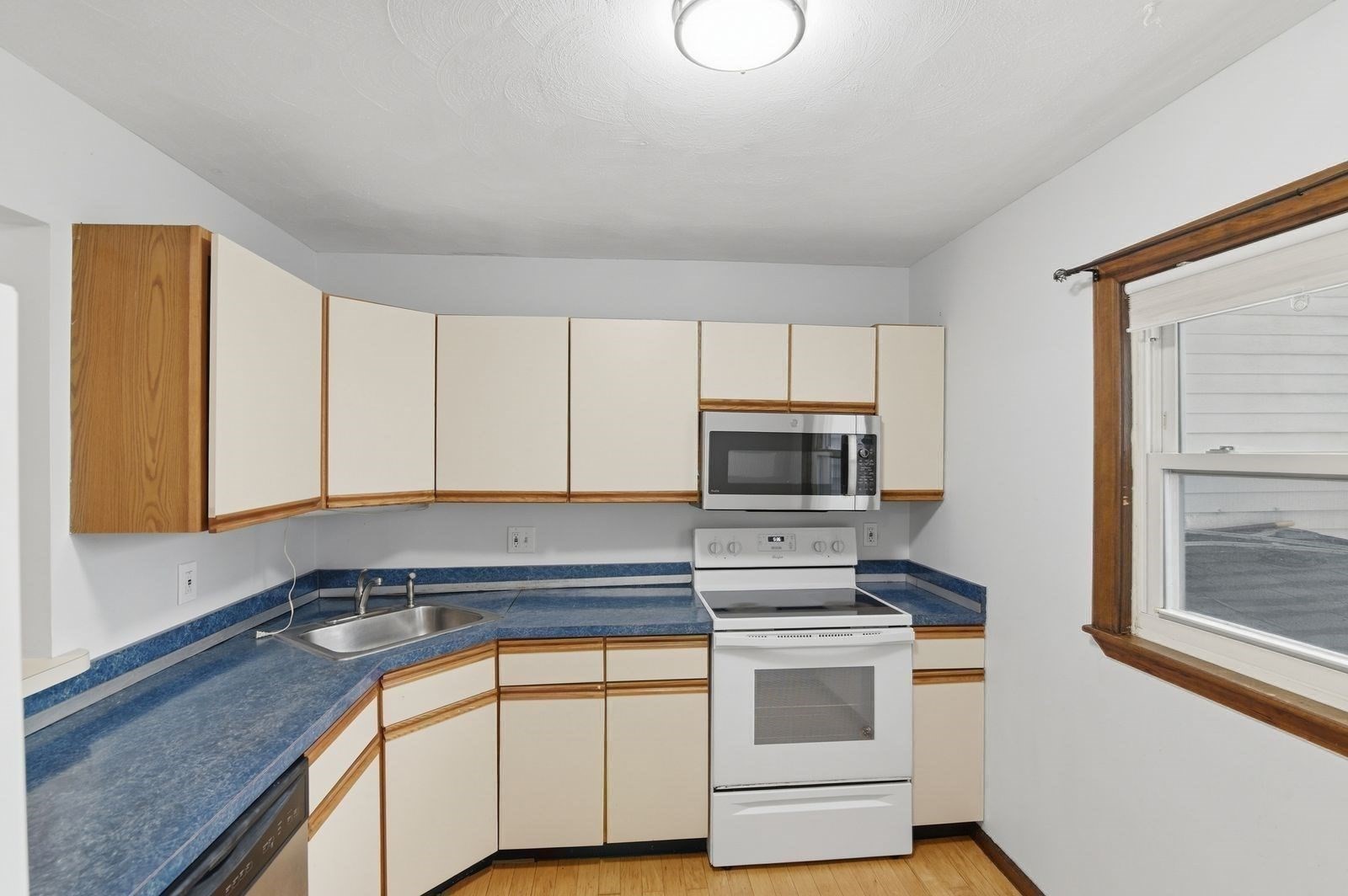 279 Farrington St # 1 Property Photo 13