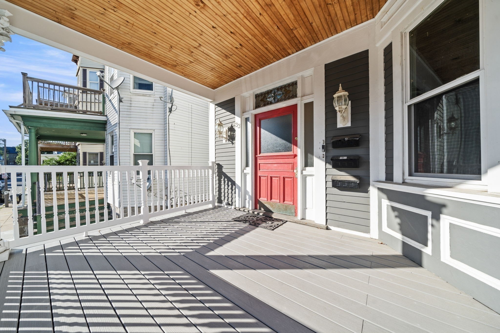 33 Hollander St Property Photo 4