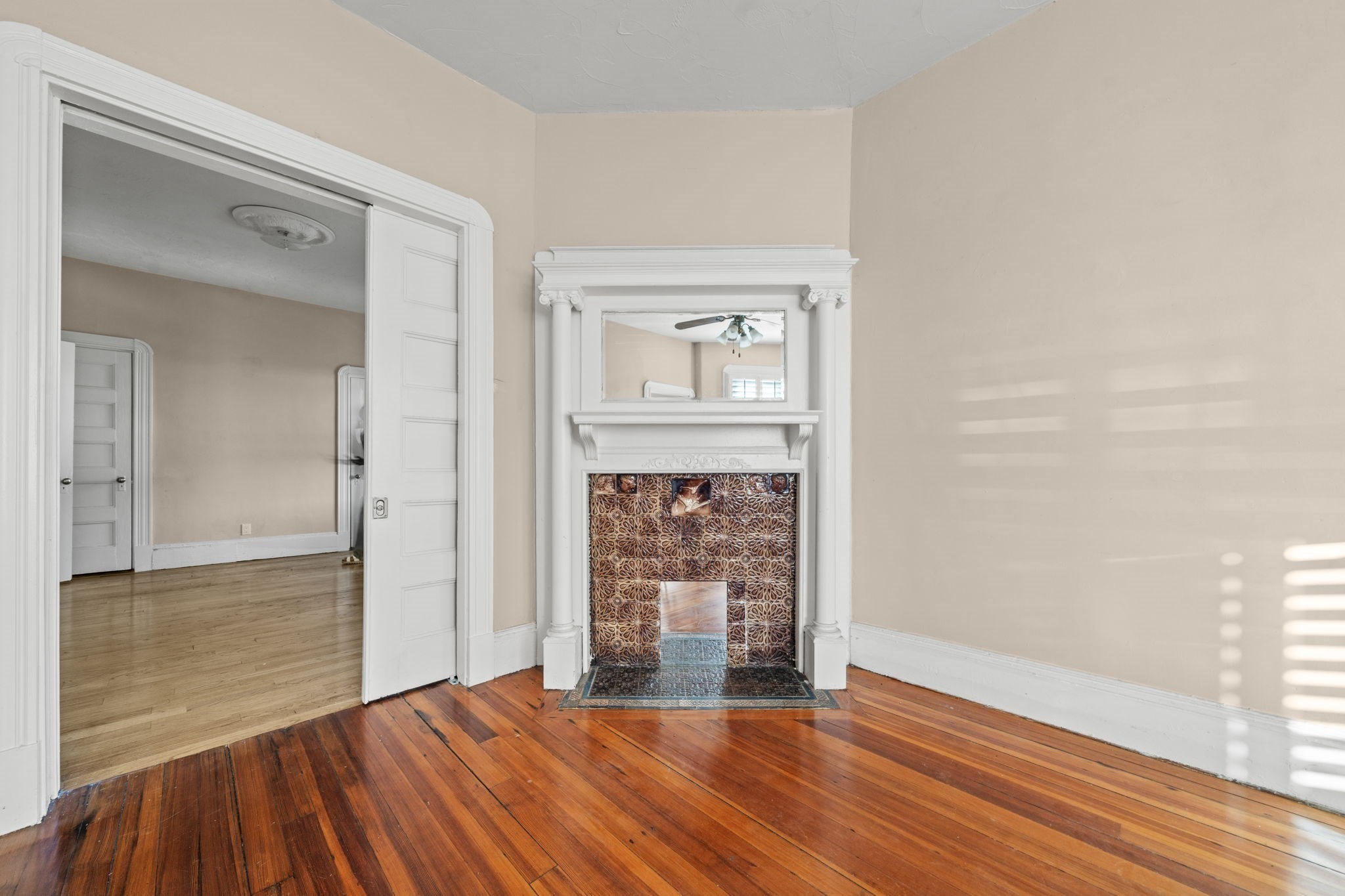 33 Hollander St Property Photo 9