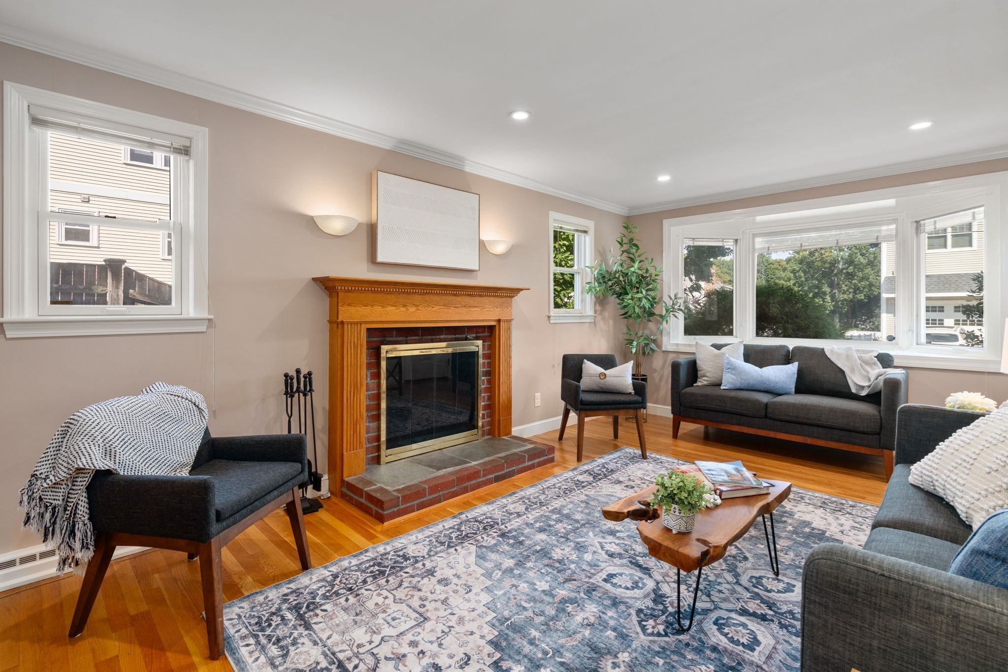 65 Tarbox St Property Photo 3