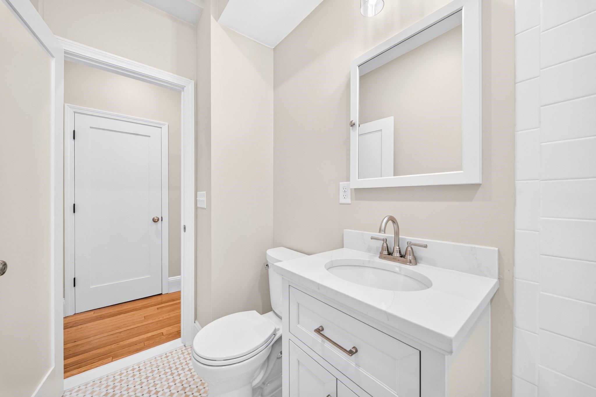 34 Winchester St # 1 Property Photo 6