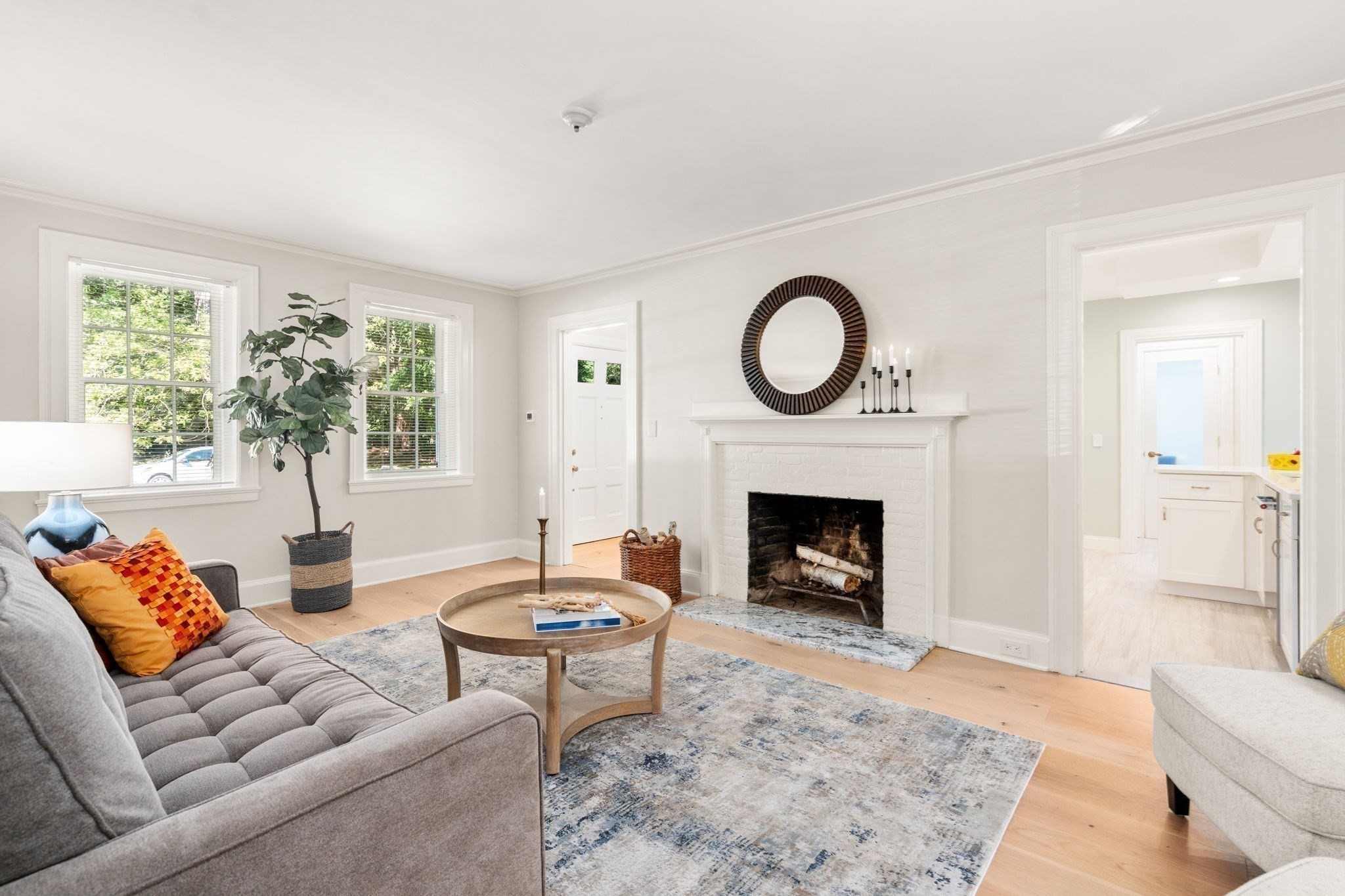 43 Woodlawn Ave Property Photo 12