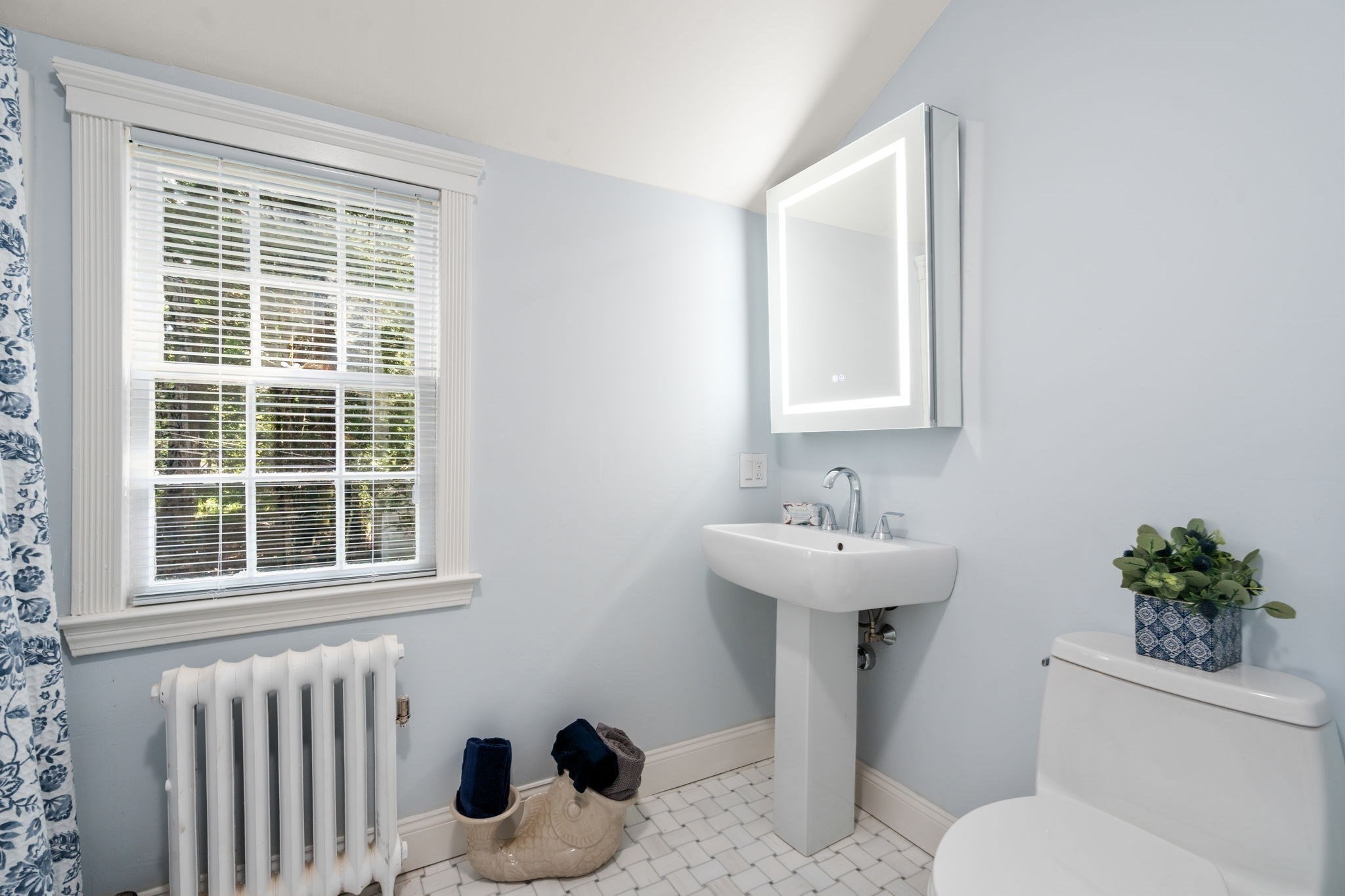 43 Woodlawn Ave Property Photo 24