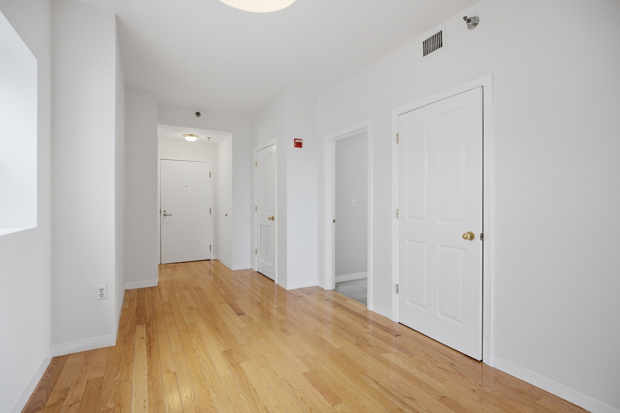 636 Beacon St # 601 Property Photo 17