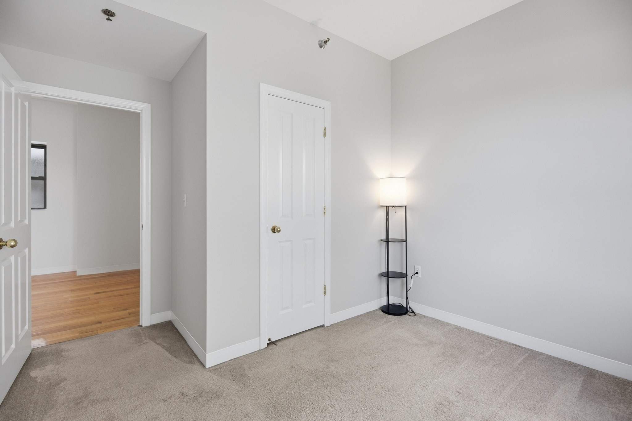 636 Beacon St # 601 Property Photo 19