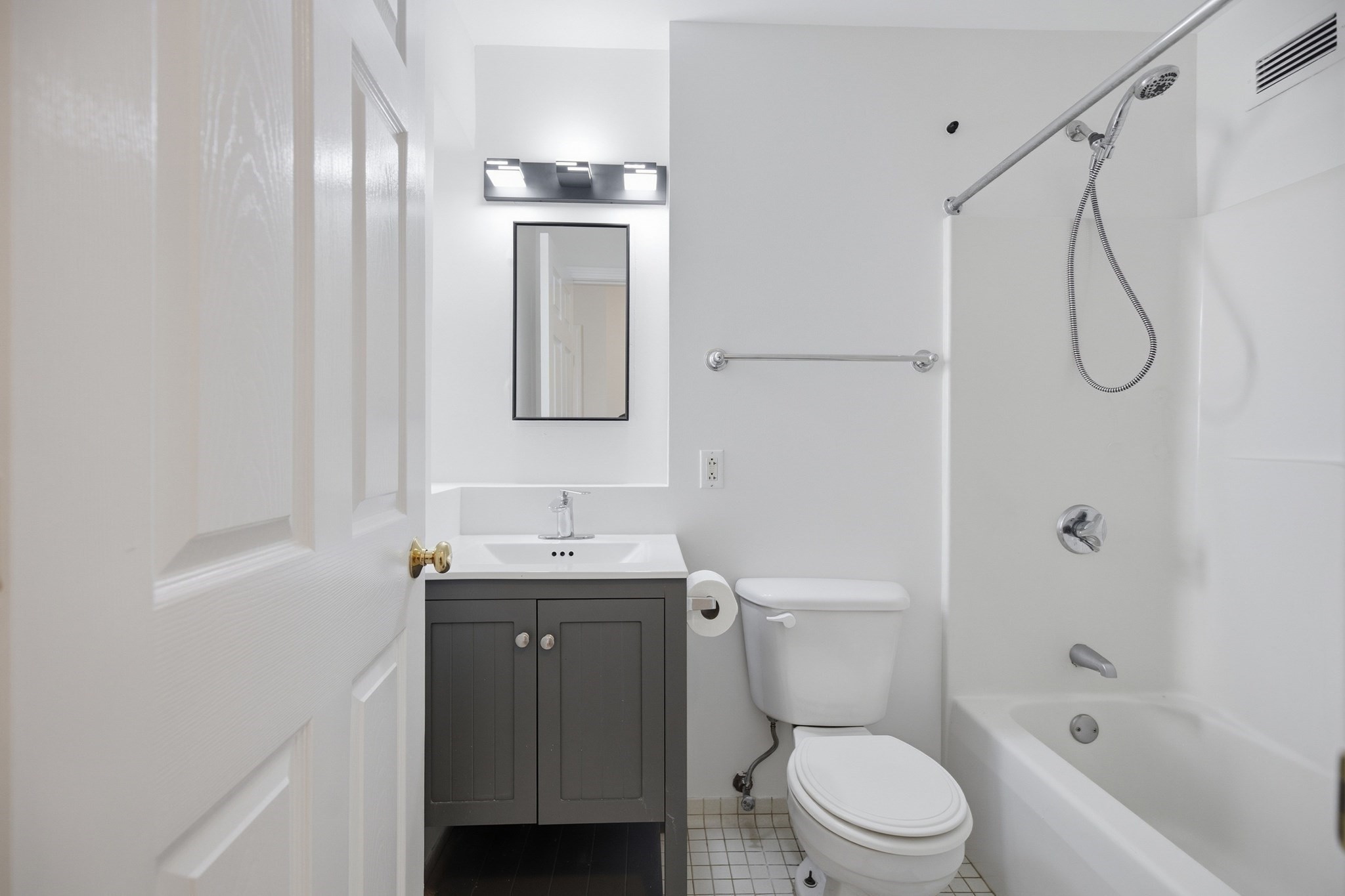 636 Beacon St # 601 Property Photo 24
