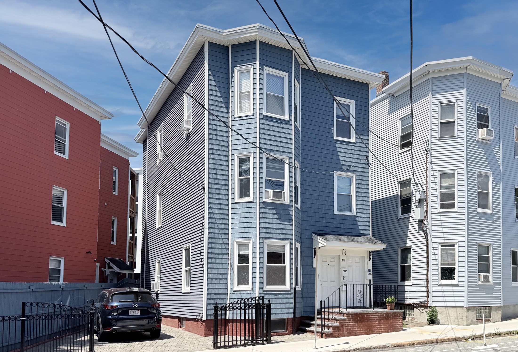 63 Webster Ave Property Photo 1