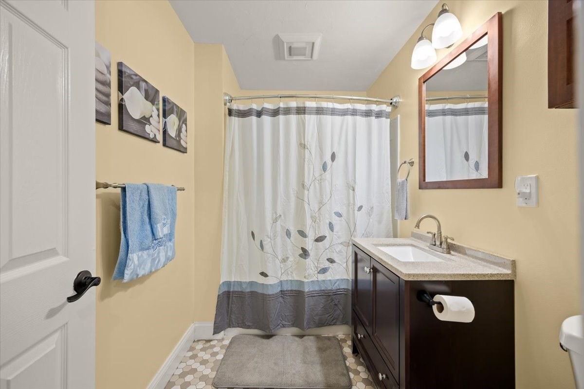 5 Wyman Rd Property Photo 7