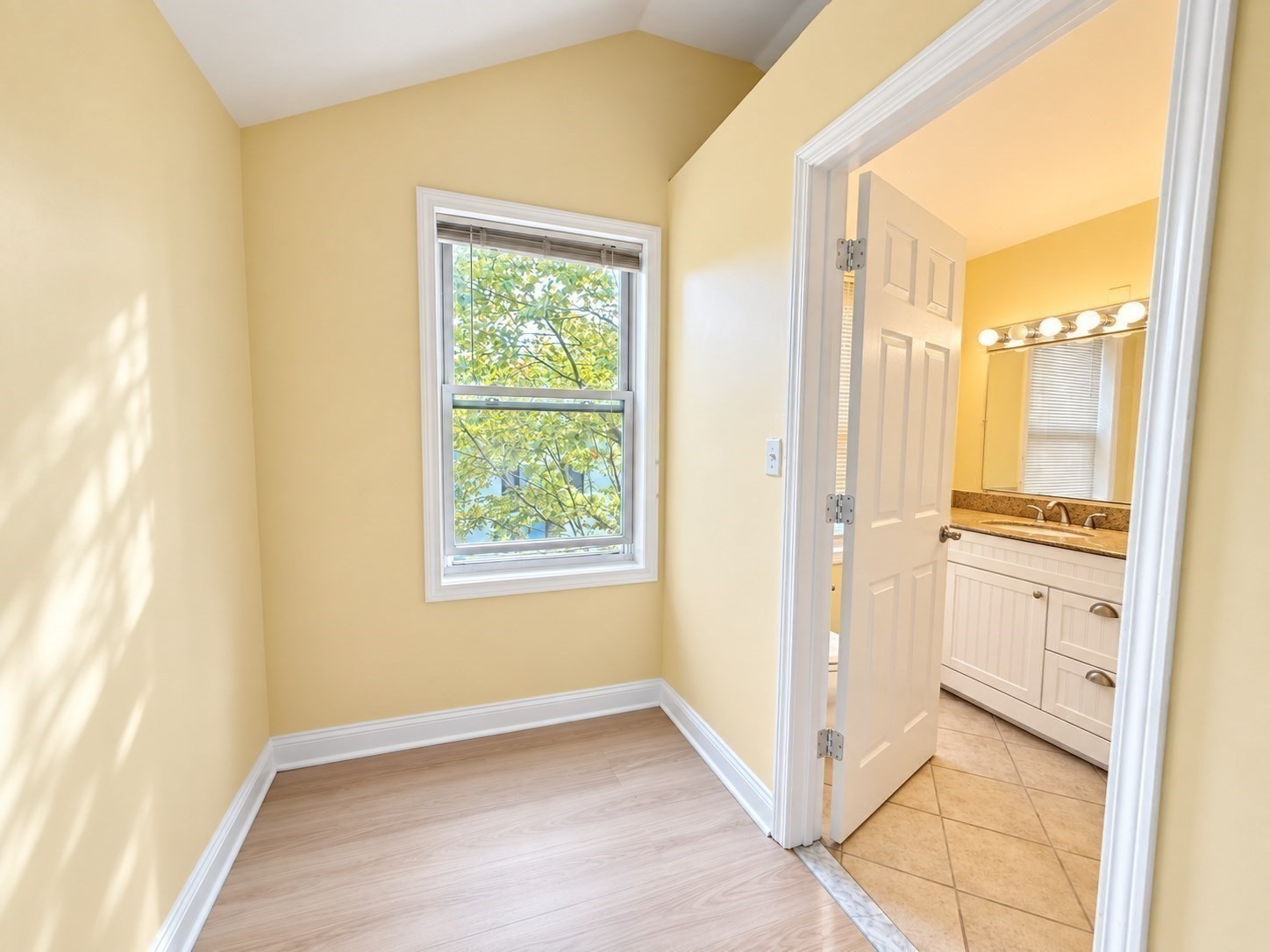 310-324 Rindge Ave # 6 Property Photo 9