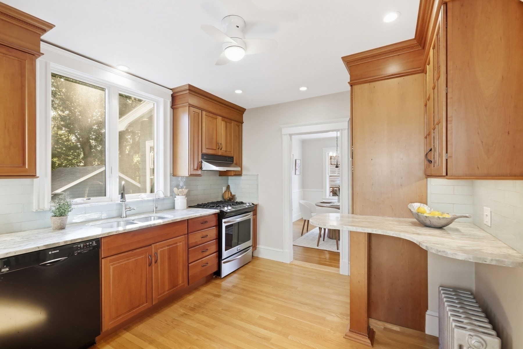 23 Stone Ave. Property Photo 9