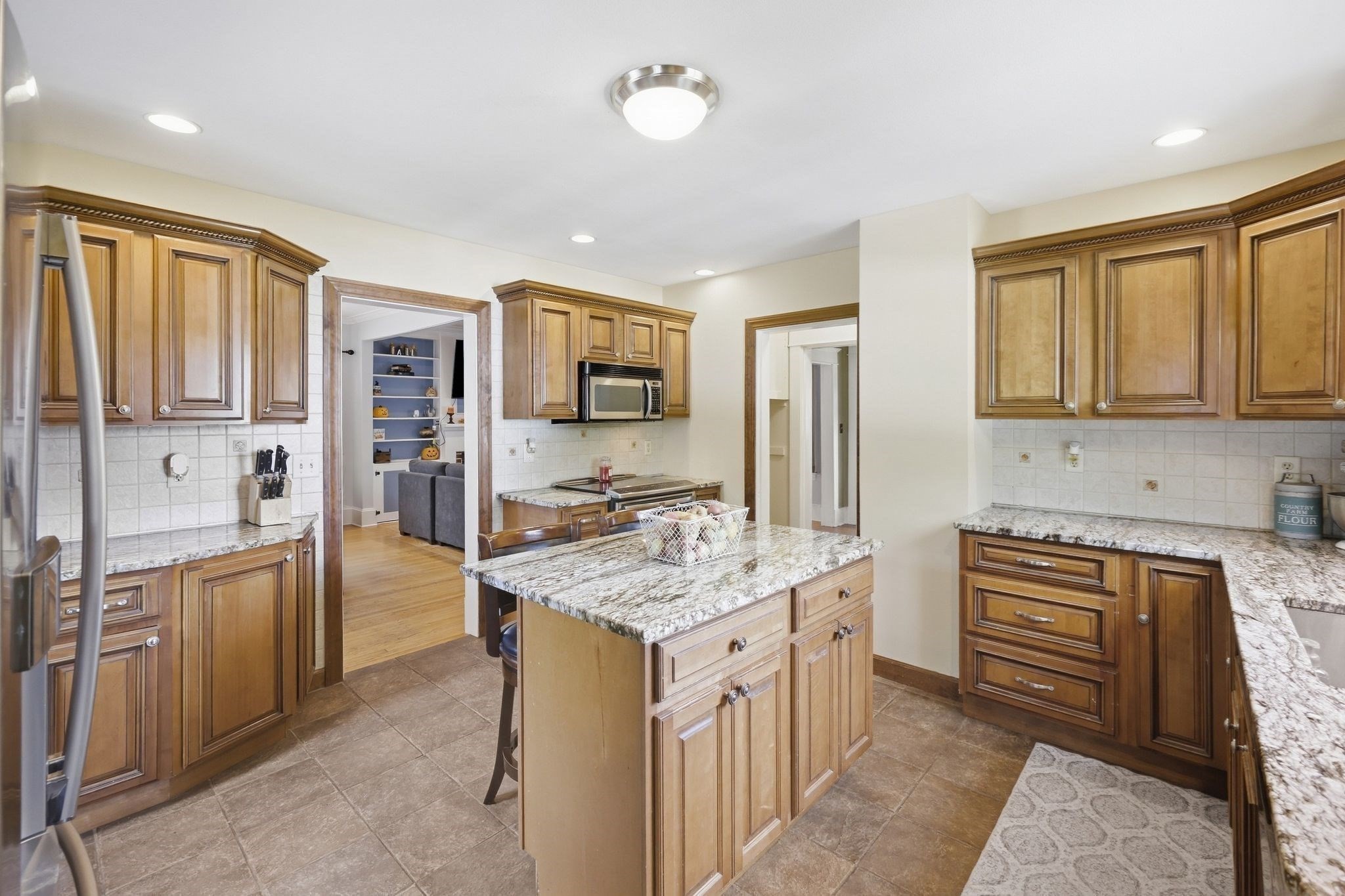 154 Ely Ave Property Photo 8