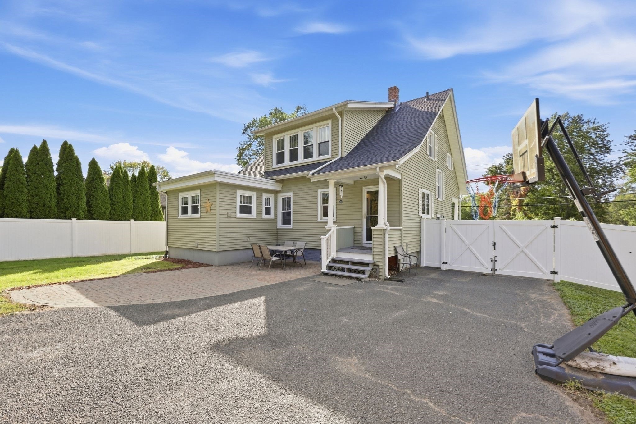 154 Ely Ave Property Photo 30