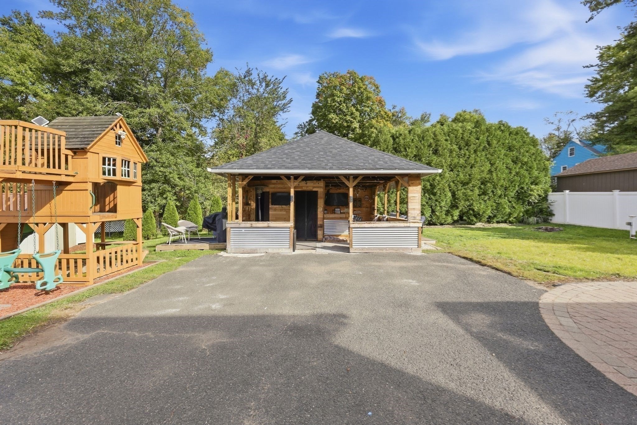 154 Ely Ave Property Photo 37