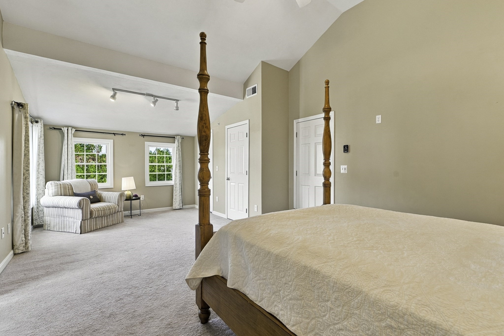 4 Paul Revere # 4 Property Photo 14
