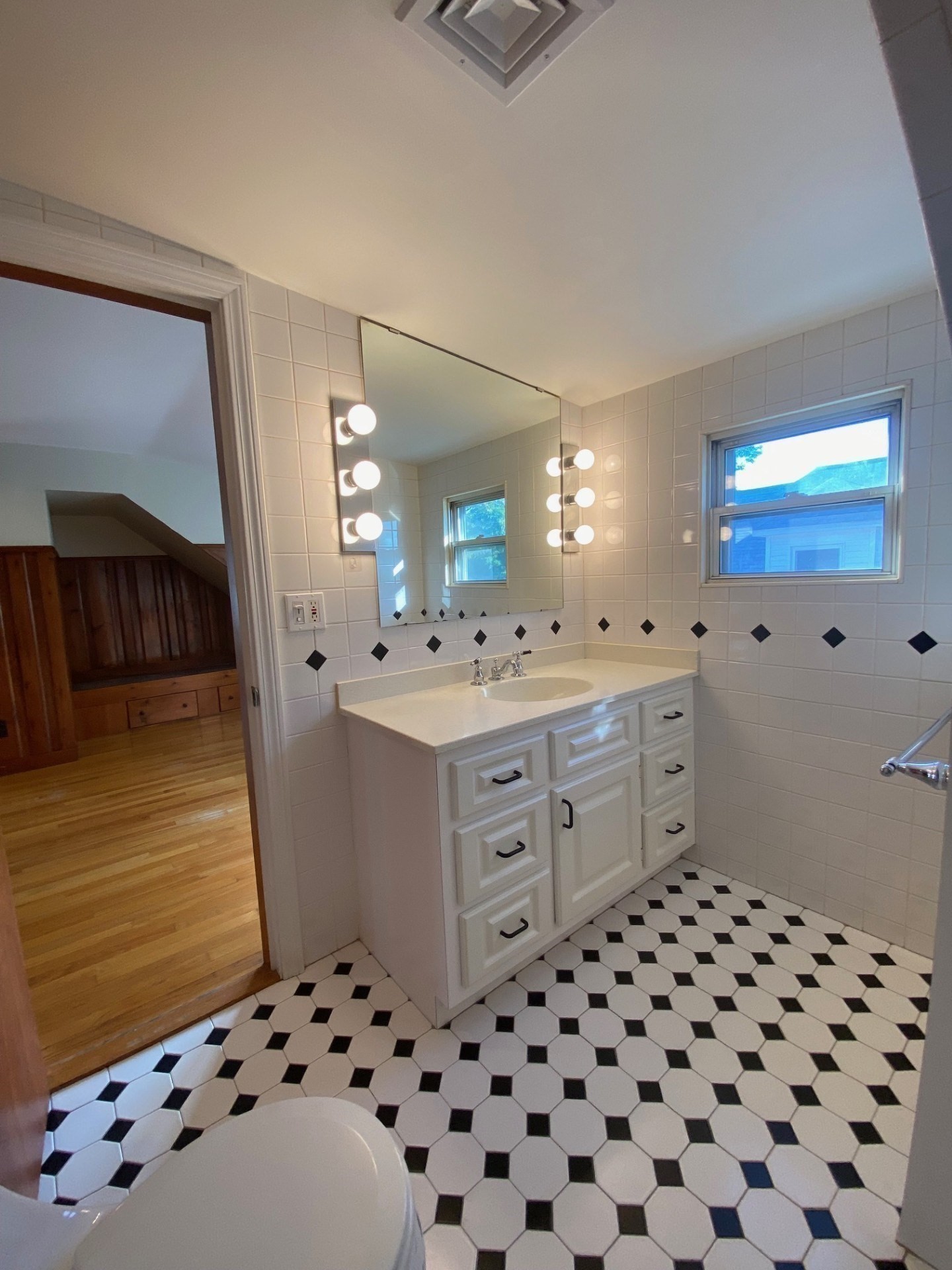 7 Lovejoy St # 3 Property Photo 10