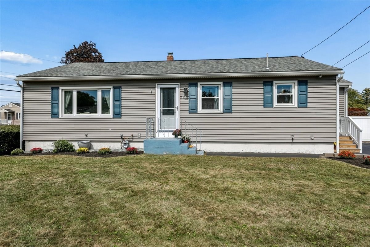 751 Varnum Avenue Property Photo 2