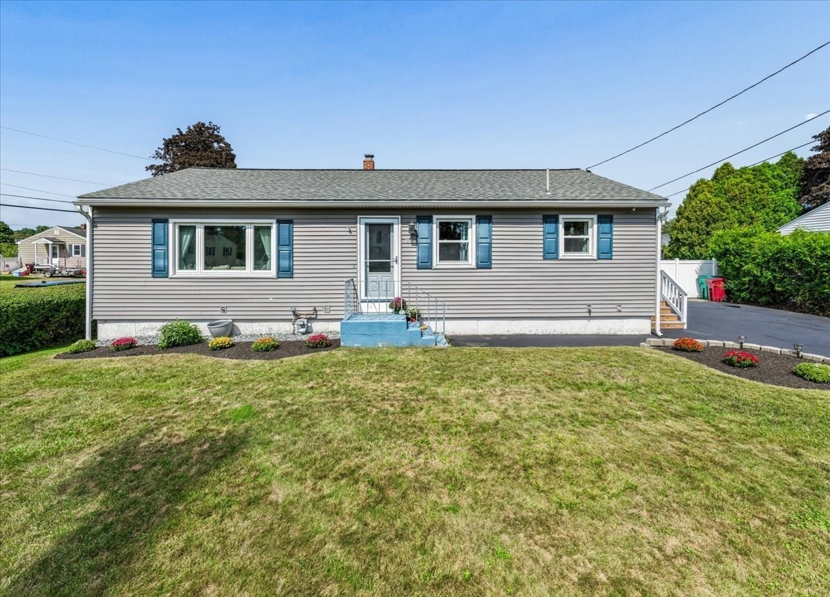 751 Varnum Avenue Property Photo 3