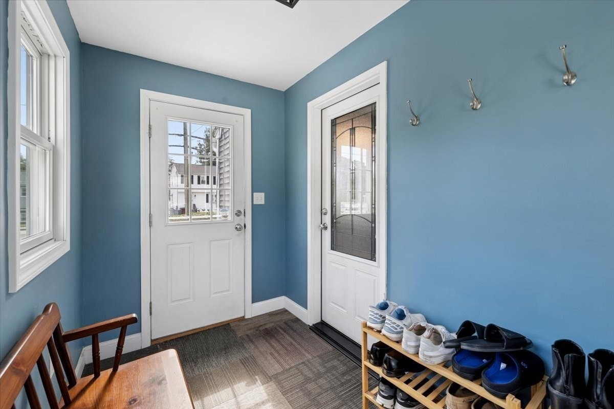 751 Varnum Avenue Property Photo 8