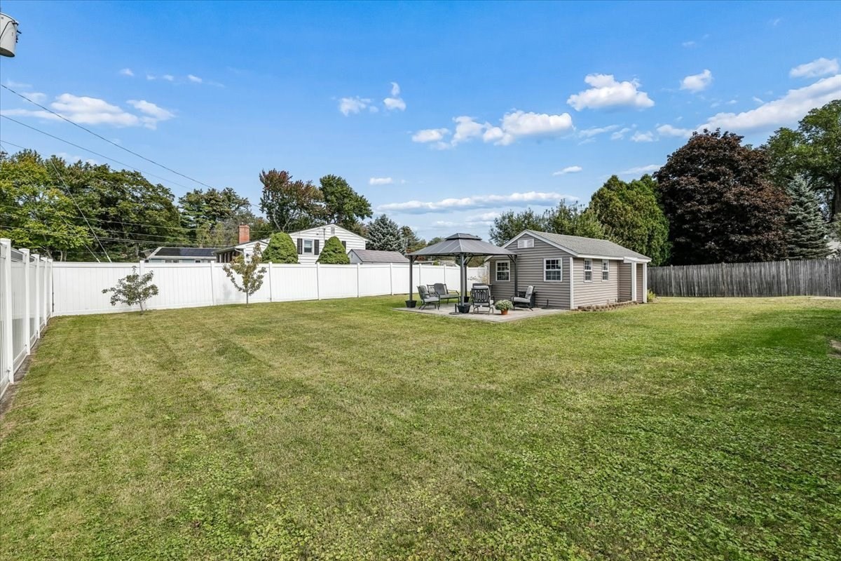 751 Varnum Avenue Property Photo 32