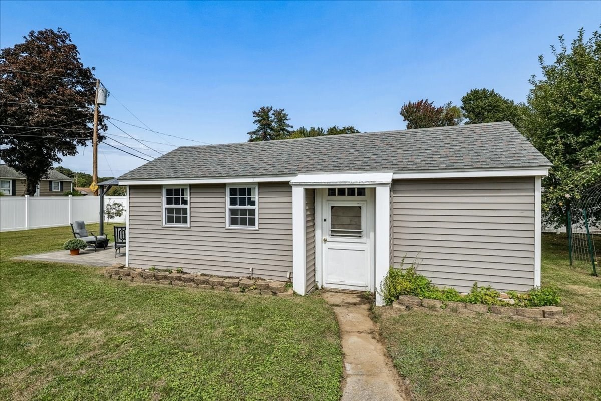 751 Varnum Avenue Property Photo 36