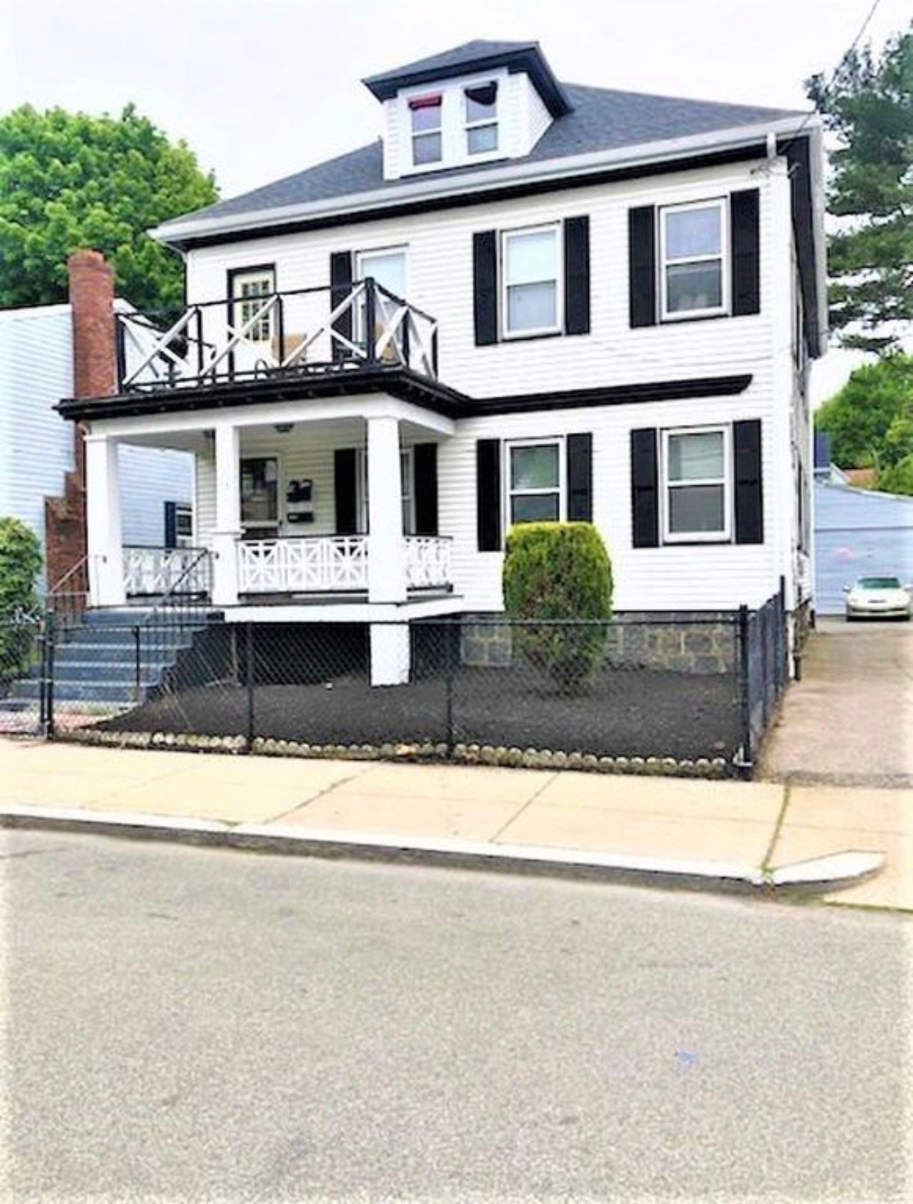 11 Monponset # 1 Property Photo 1
