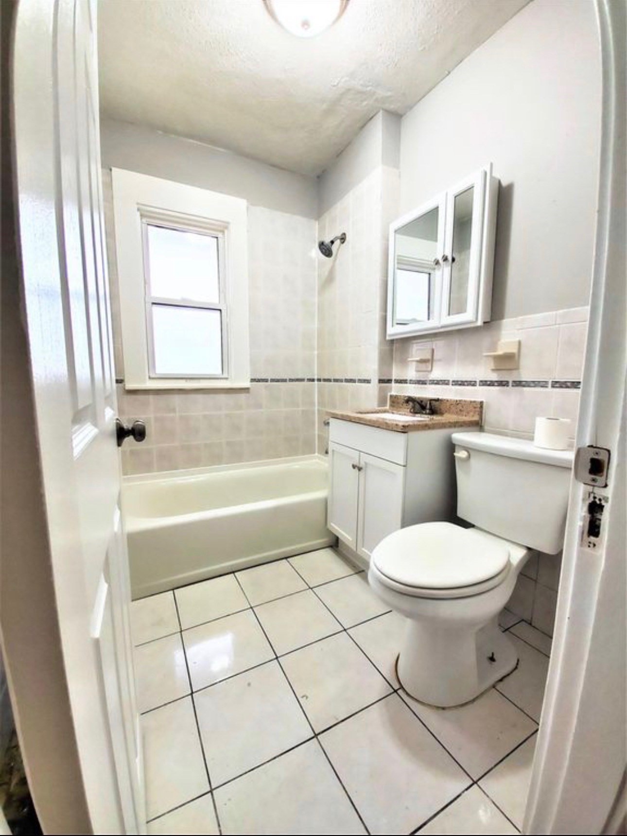 11 Monponset # 1 Property Photo 3