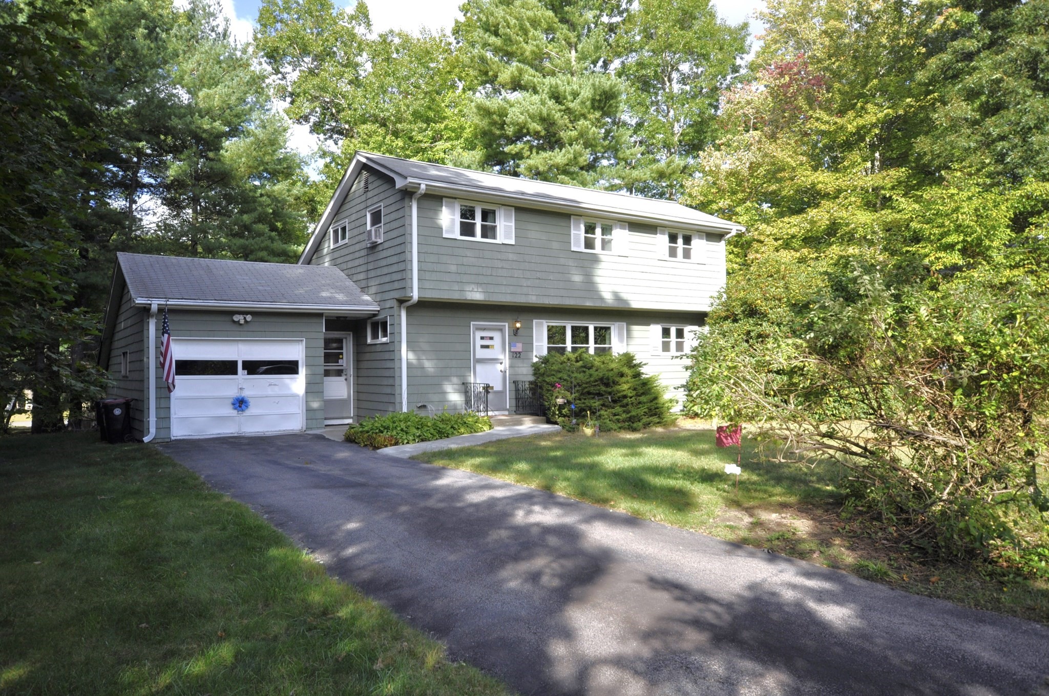 122 Sunset Dr Property Photo 1