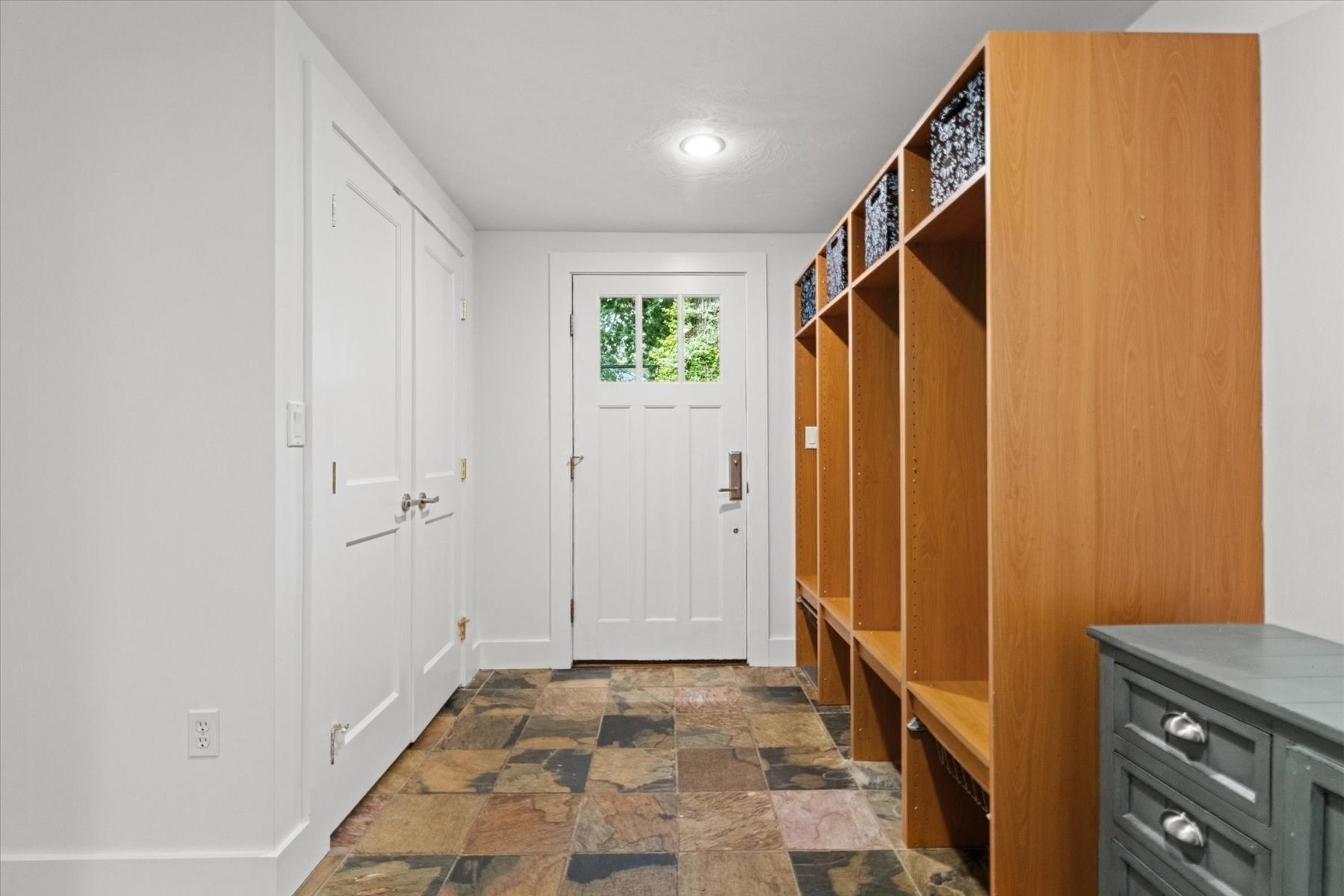 38 Hunnewell St Property Photo 19