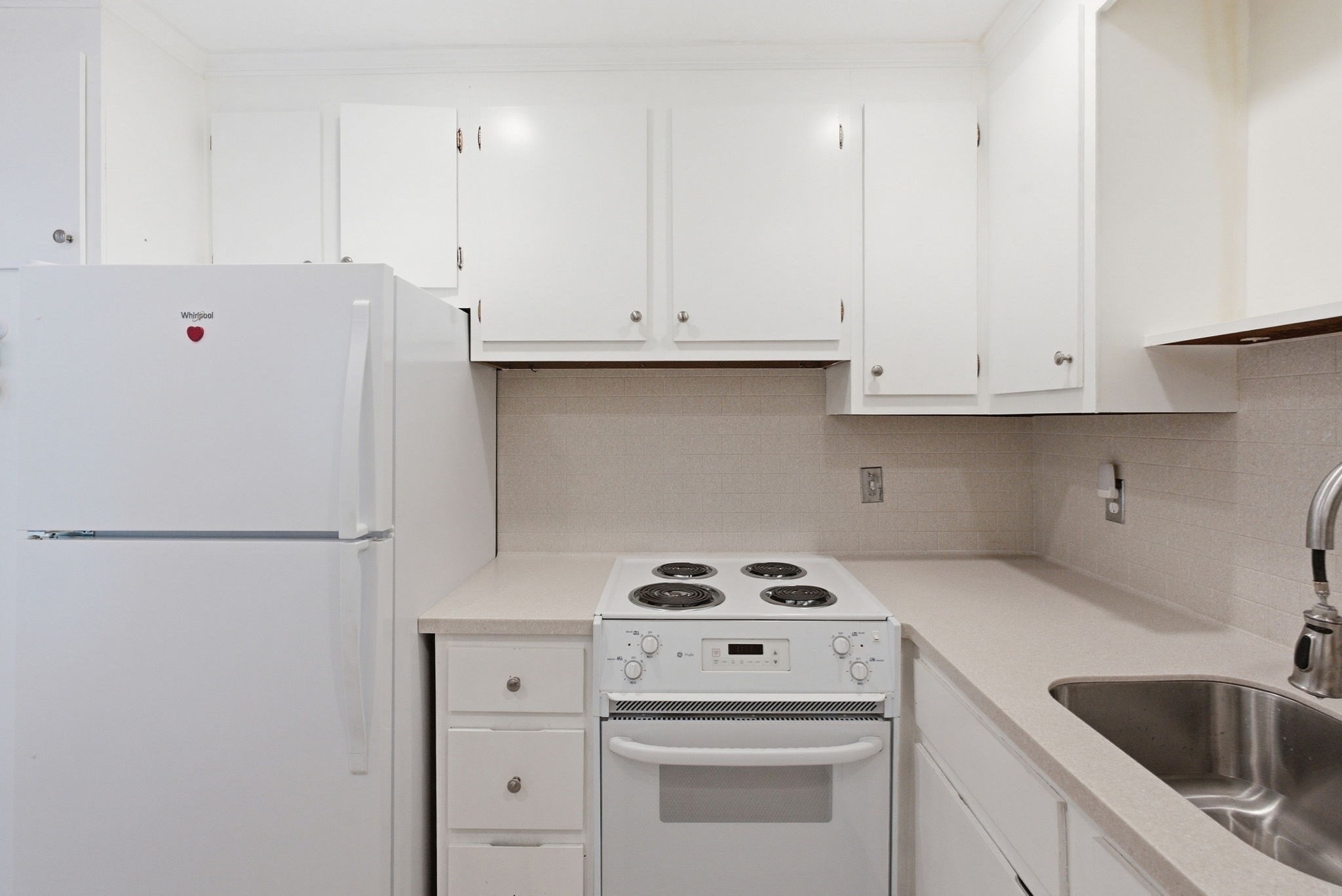1323 Worcester Rd # E6 Property Photo 6
