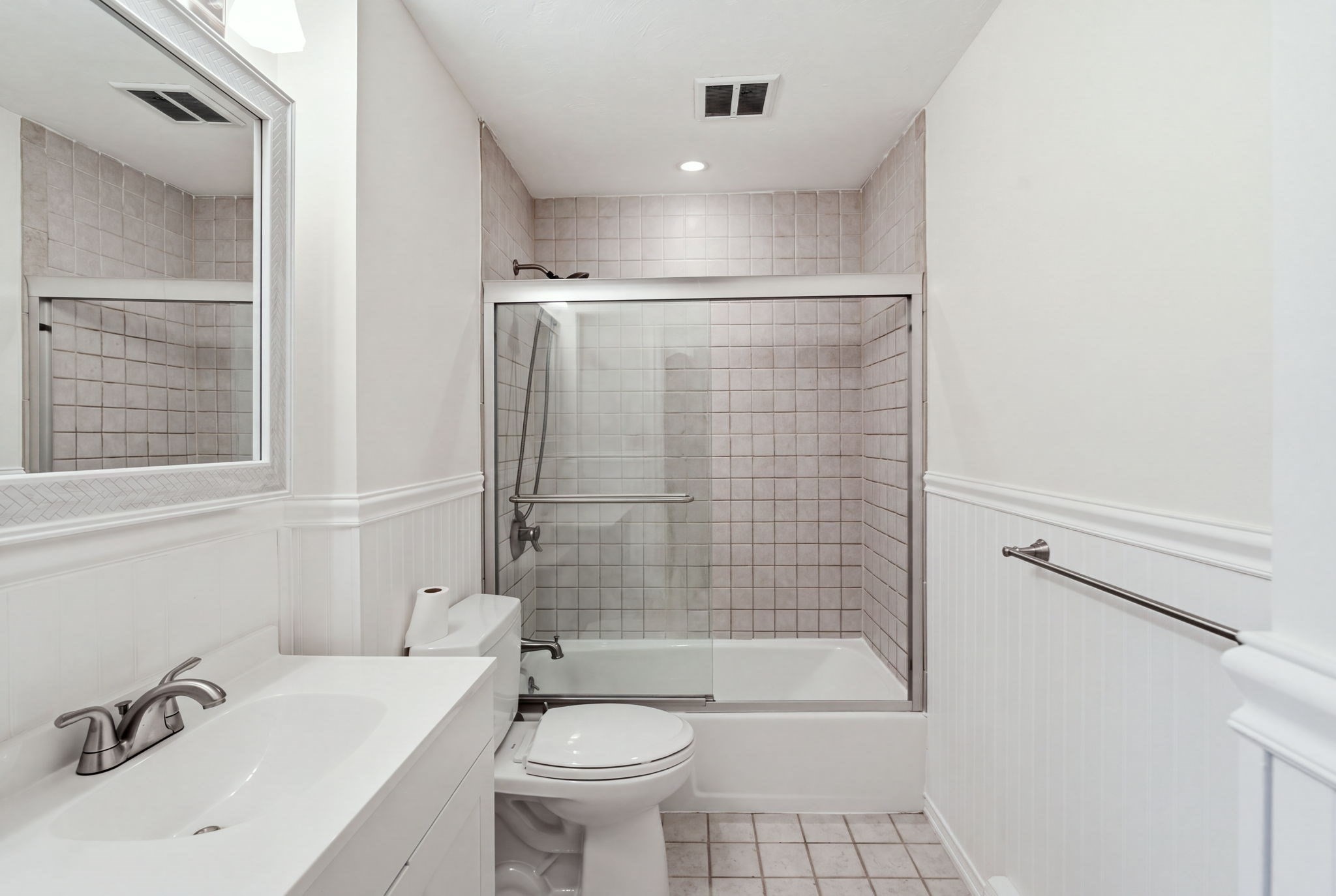 1323 Worcester Rd # E6 Property Photo 7