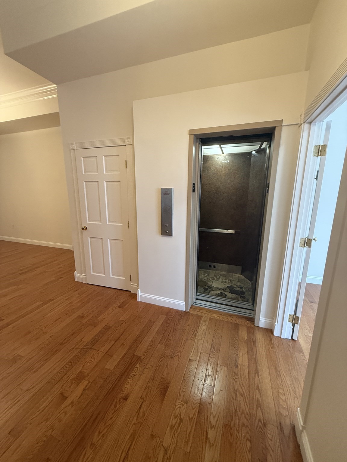 50 Temple Place # 3 Property Photo 11
