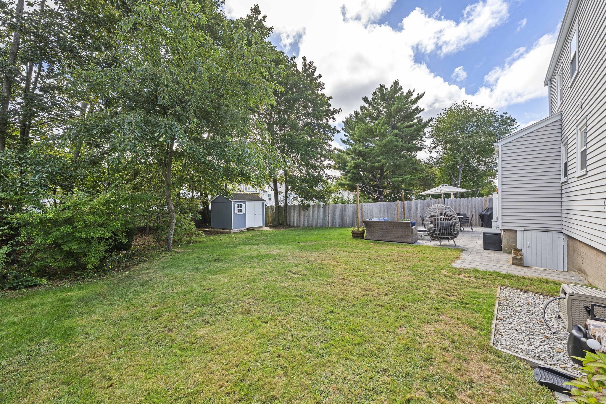 338 Green St Property Photo 20