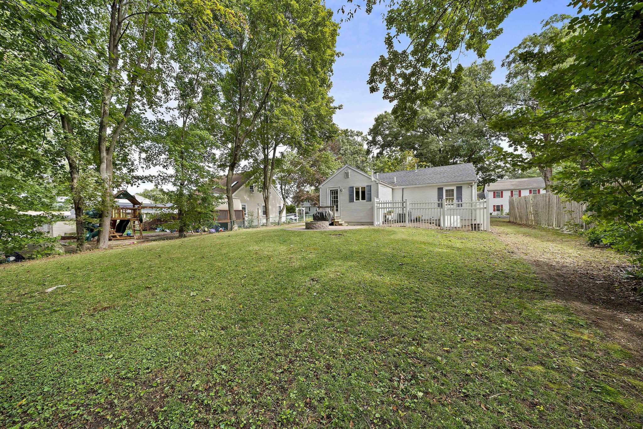 45 Coleman St Property Photo 19