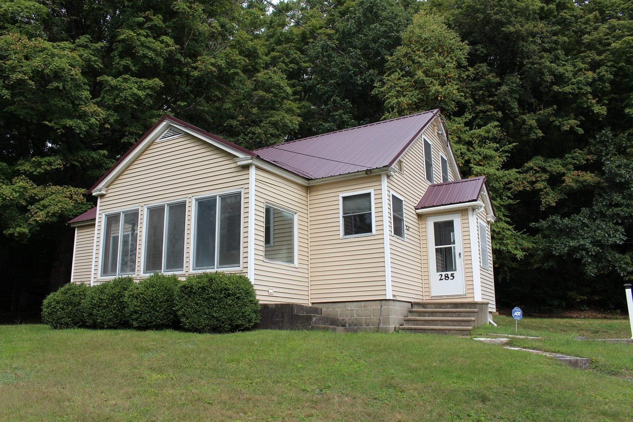 285 Millers Falls Rd Property Photo 1
