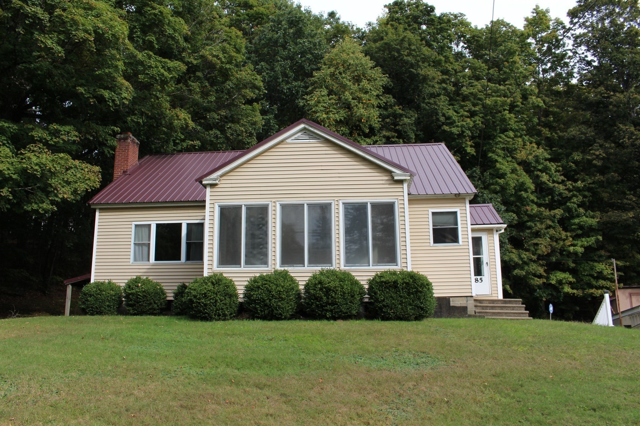 285 Millers Falls Rd Property Photo 2