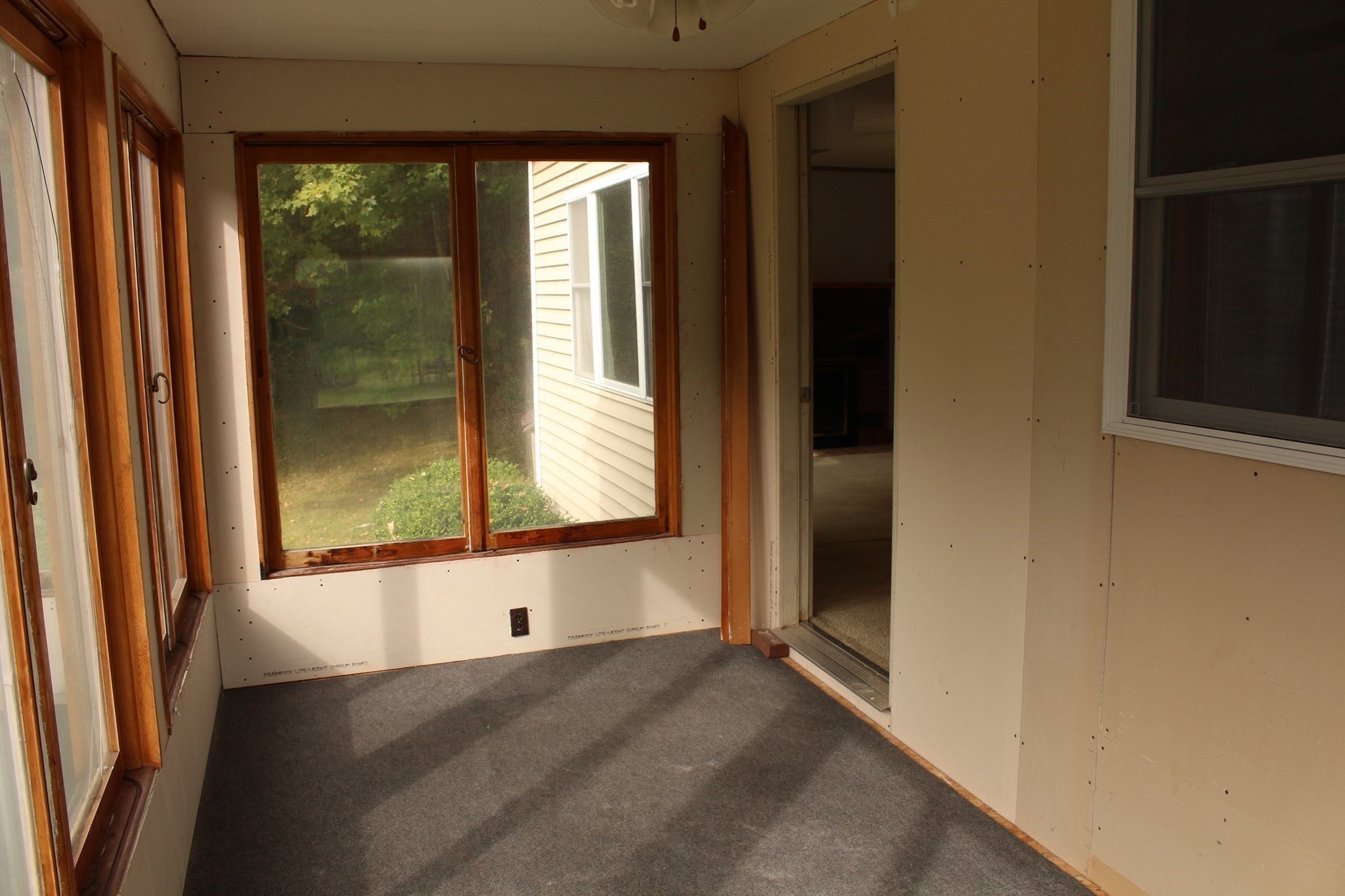 285 Millers Falls Rd Property Photo 10