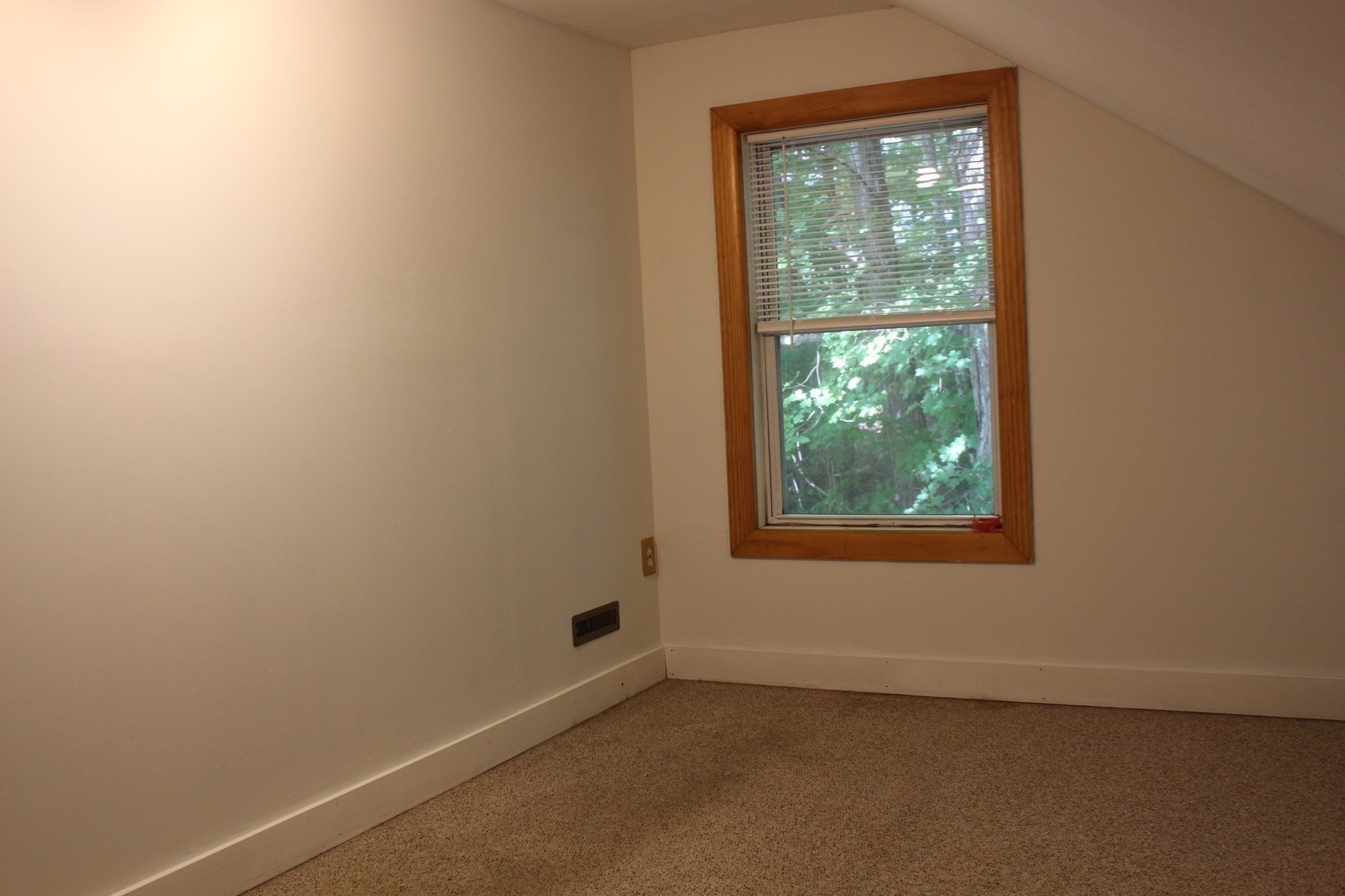 285 Millers Falls Rd Property Photo 16