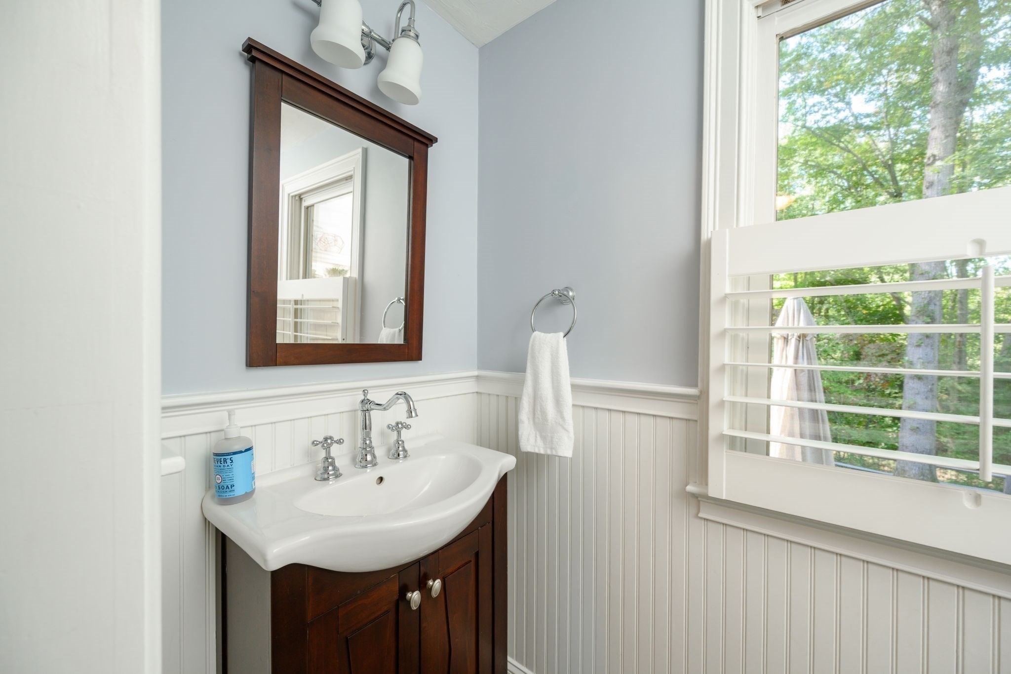 37 Ward St Property Photo 17