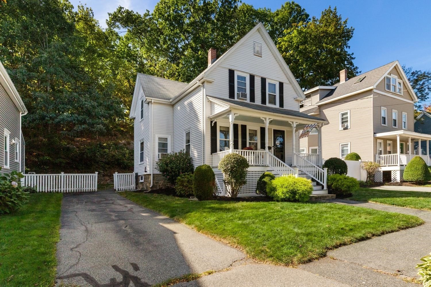 5 Walnut St Property Photo 1