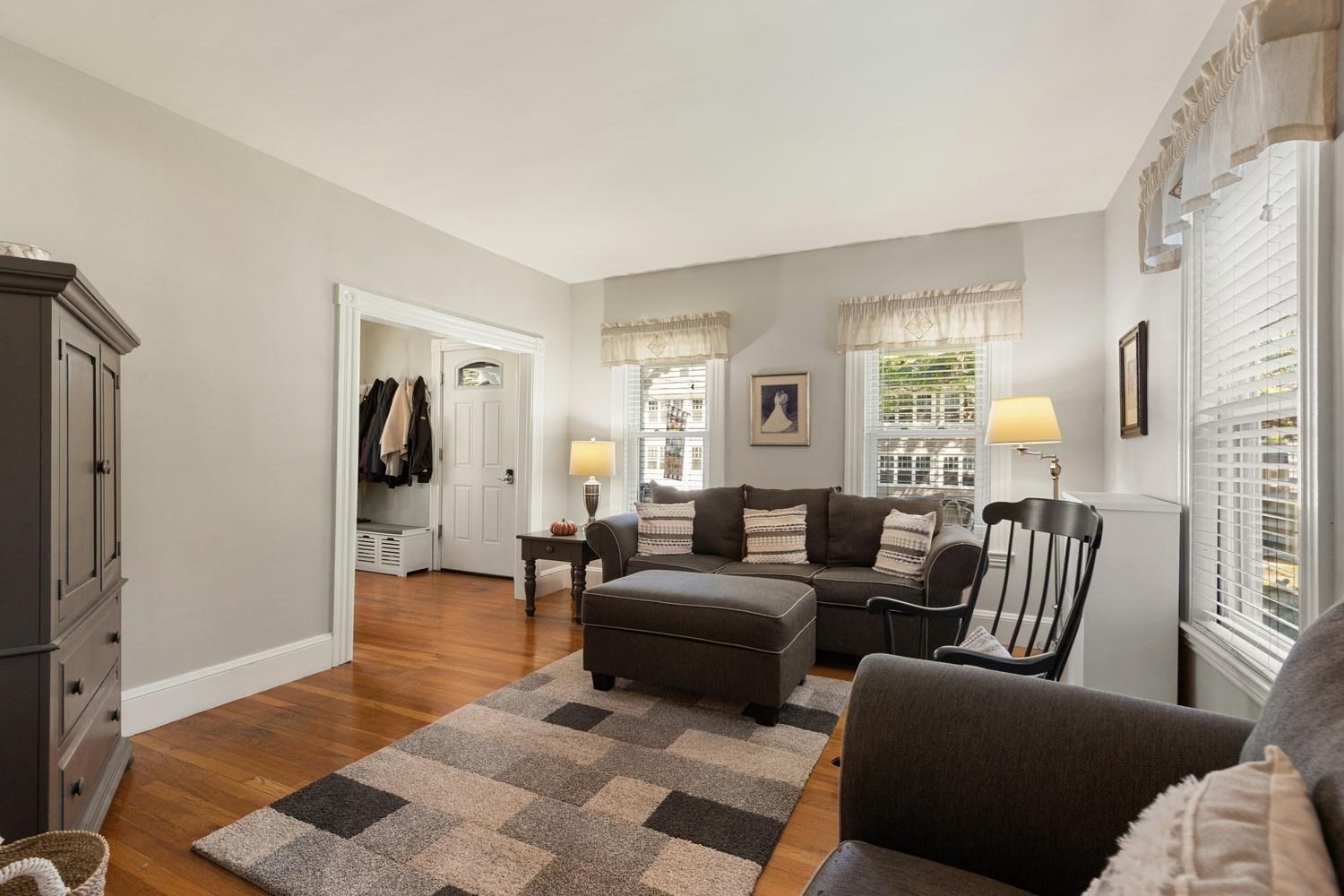 5 Walnut St Property Photo 13