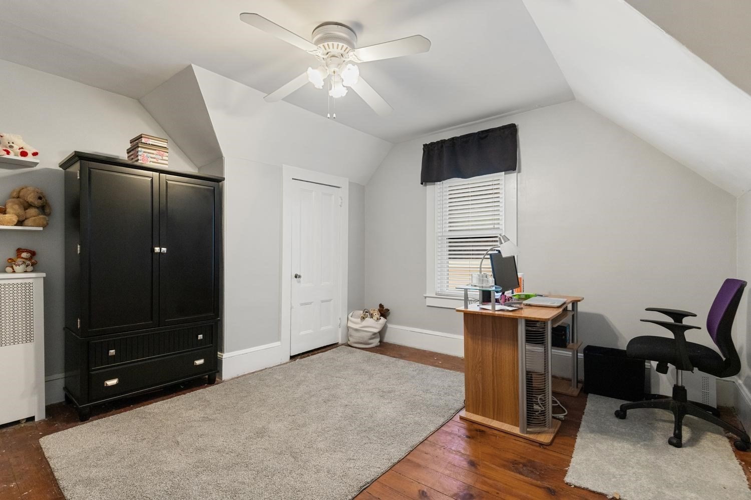 5 Walnut St Property Photo 29