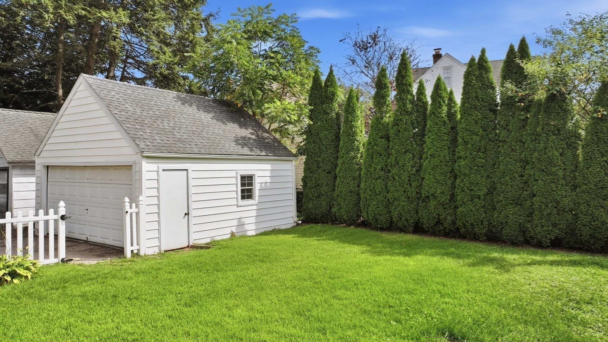 45 Bronson Ter Property Photo 36