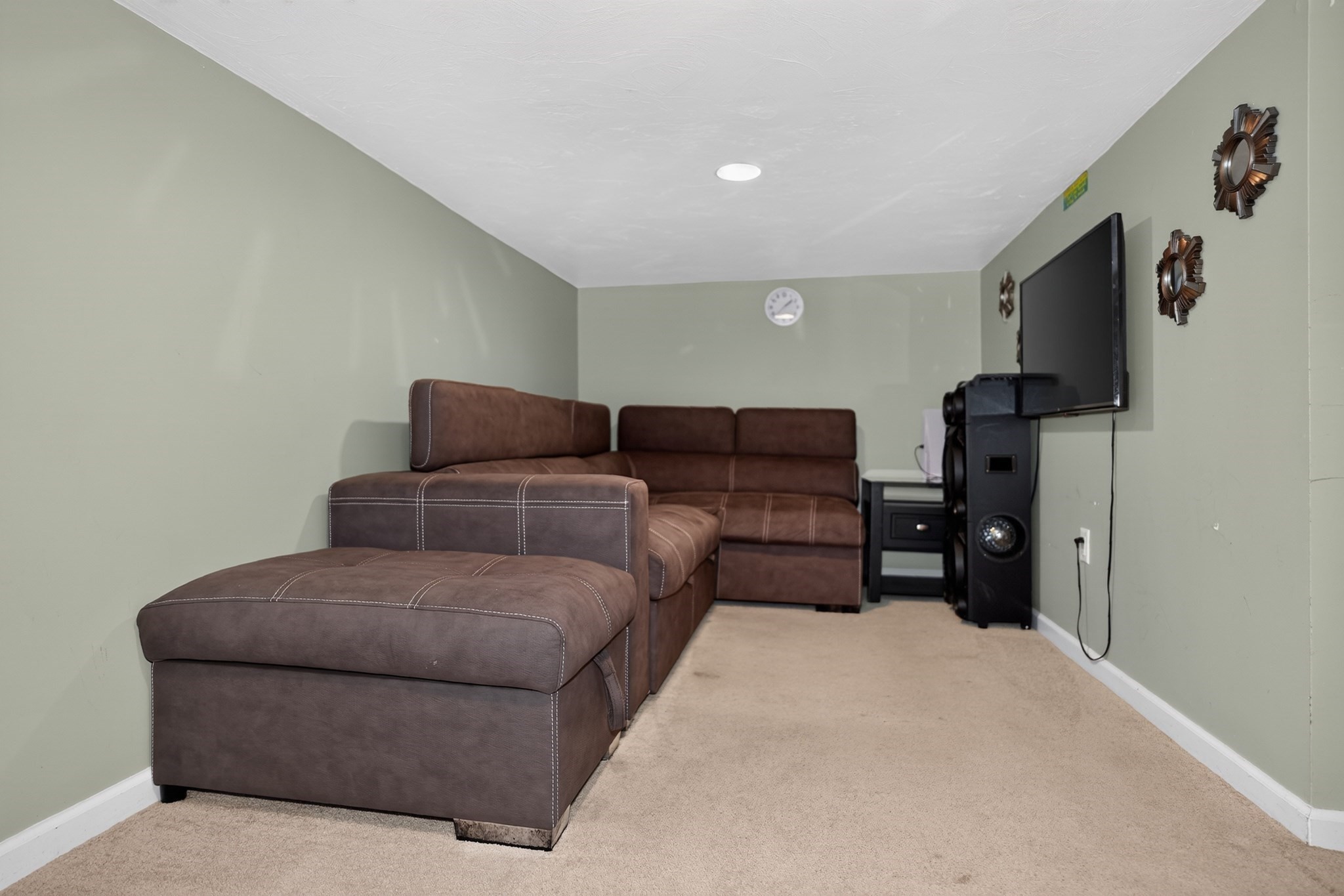 71 River St Property Photo 25