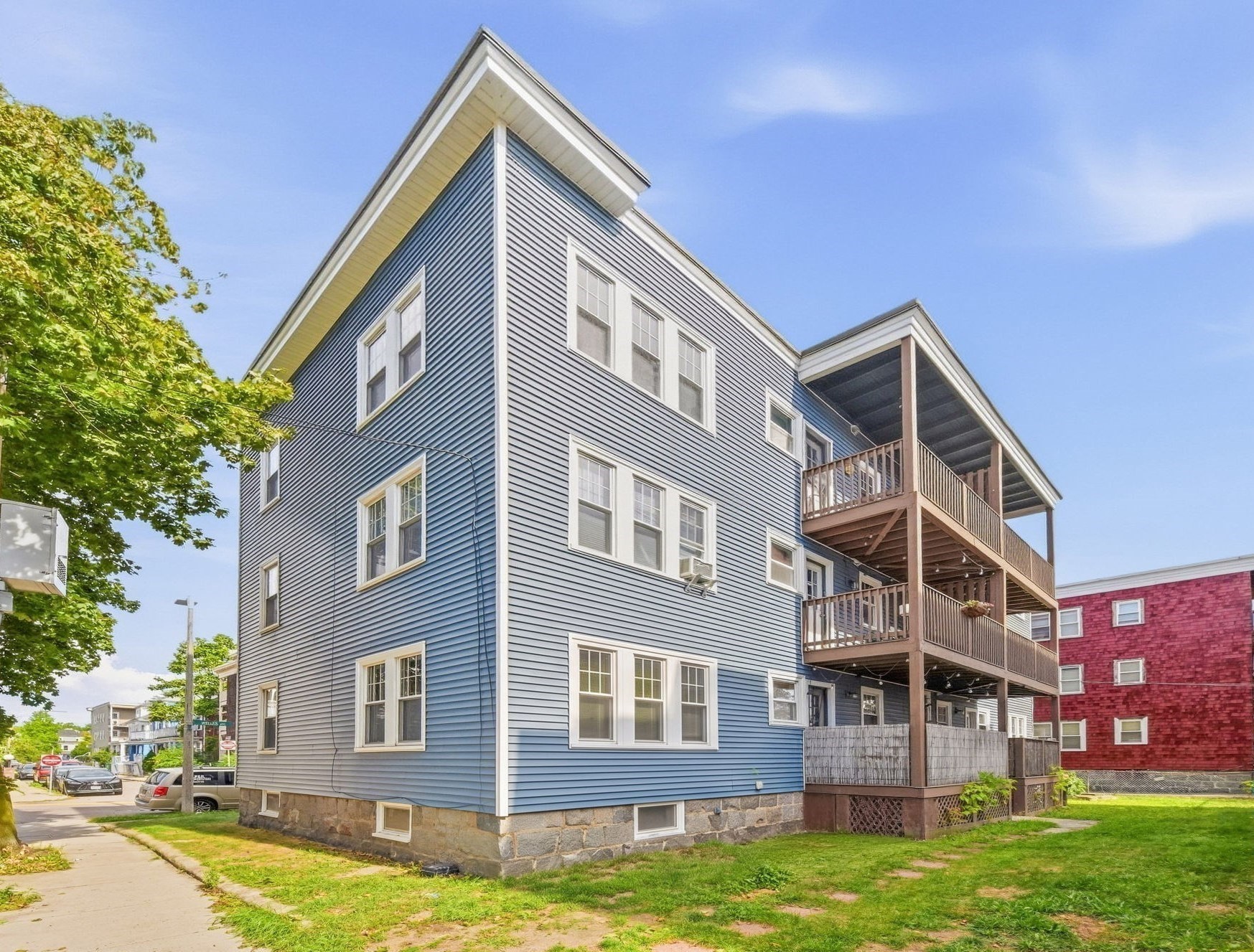 103 Welles Ave # 3r Property Photo 3