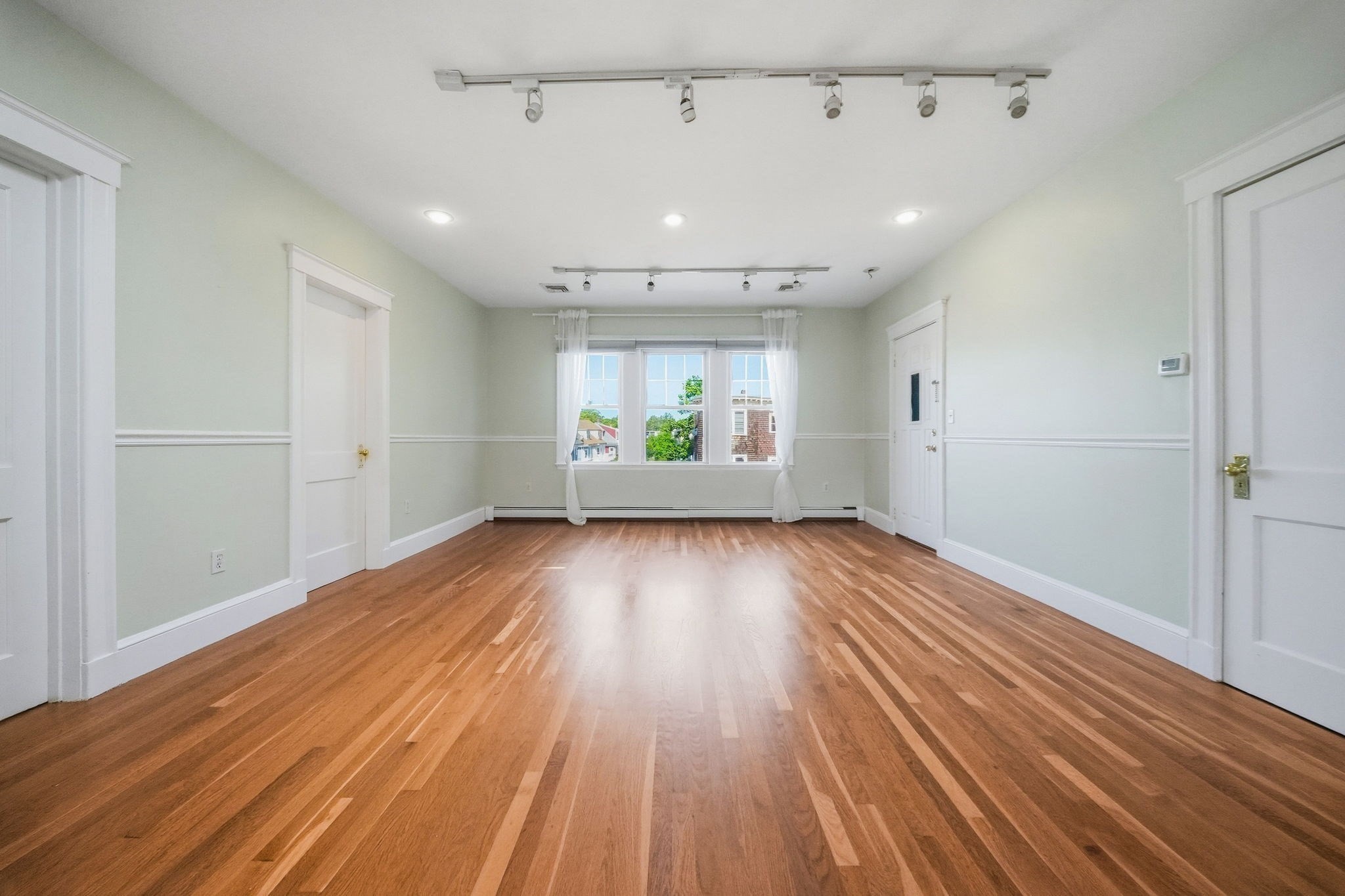 103 Welles Ave # 3r Property Photo 4