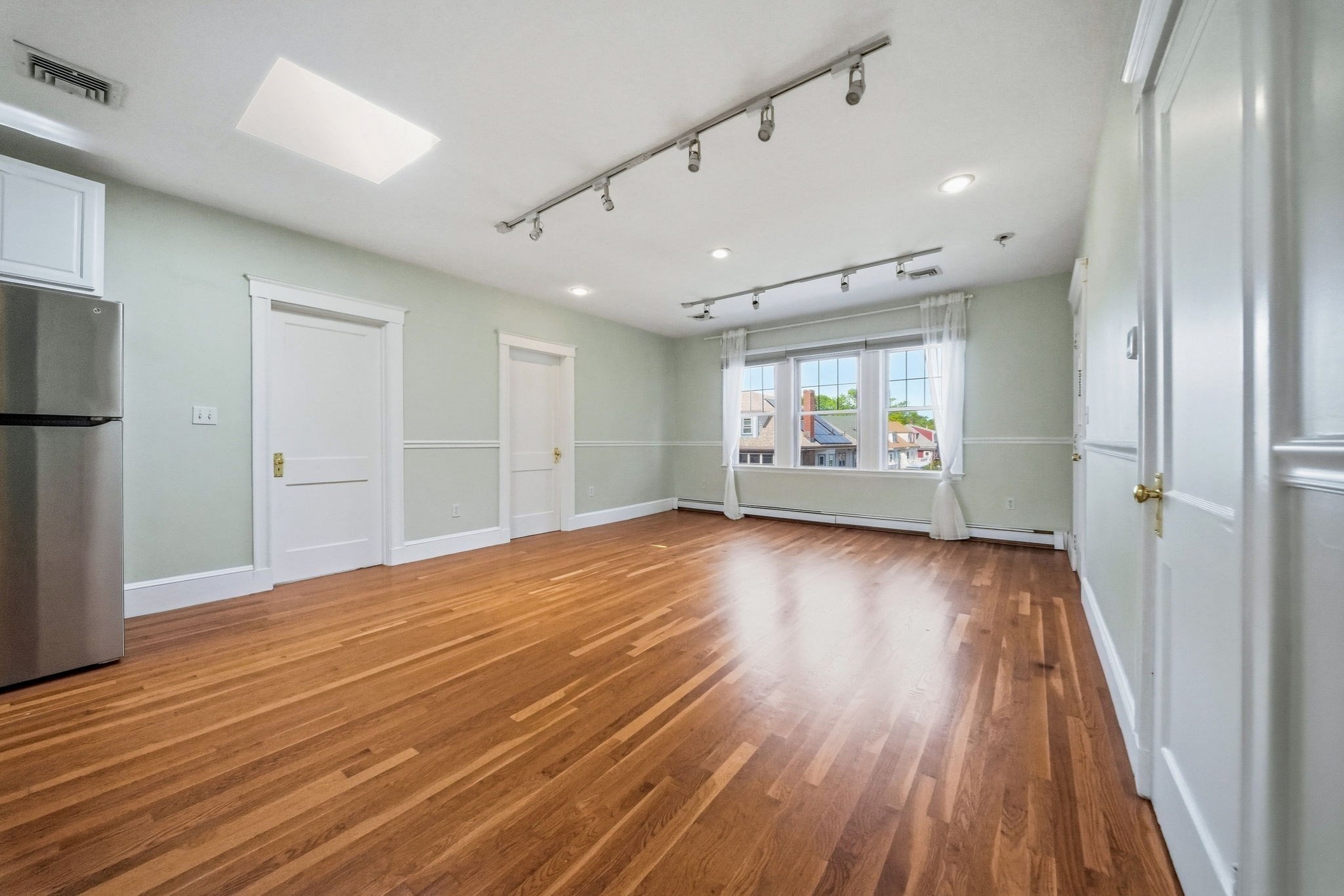 103 Welles Ave # 3r Property Photo 5